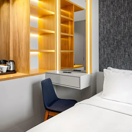 - Beylikduzu By Ihg فندق 4*