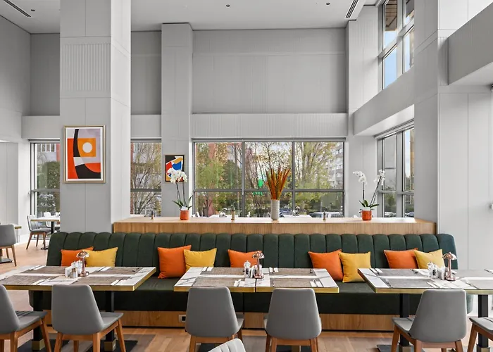 - Beylikduzu By Ihg Hotel *